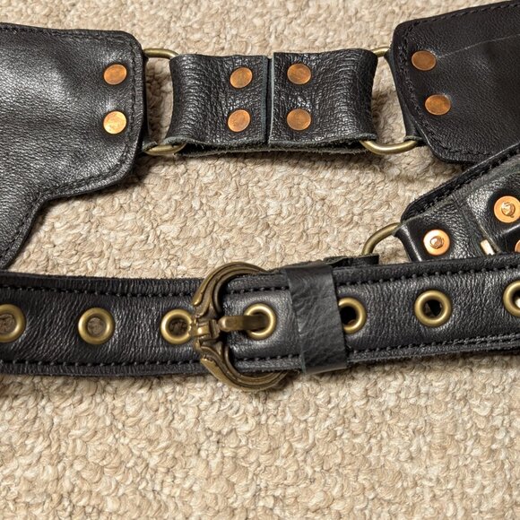 Earth Nynja Handmade Leather Utility Pocket Belt & Thigh Bag - Black/Brass - Picture 7 of 15